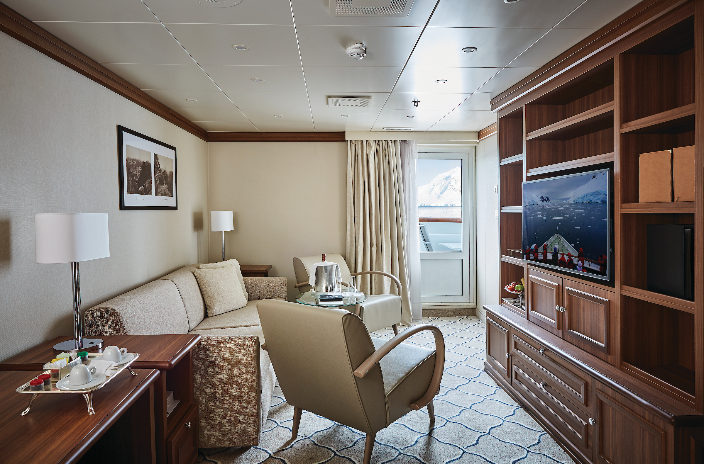 Medallion Suite.jpg